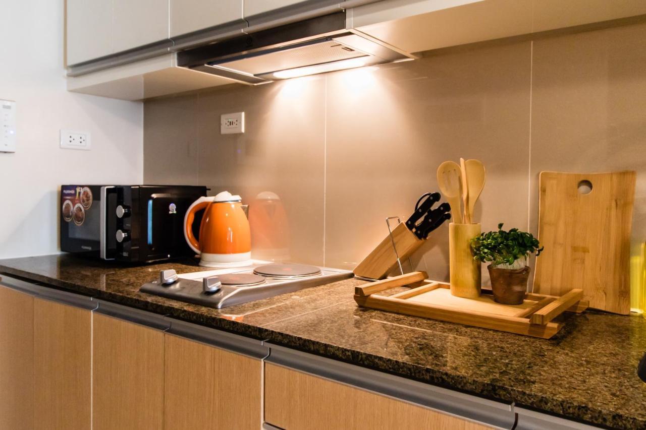 One Uptown Residence Bgc Pateros Eksteriør billede