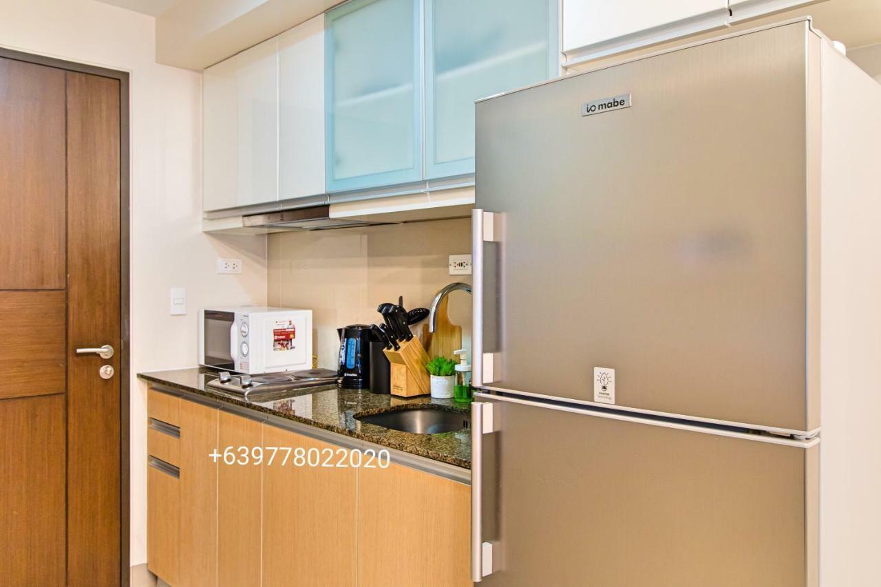 One Uptown Residence Bgc Pateros Eksteriør billede