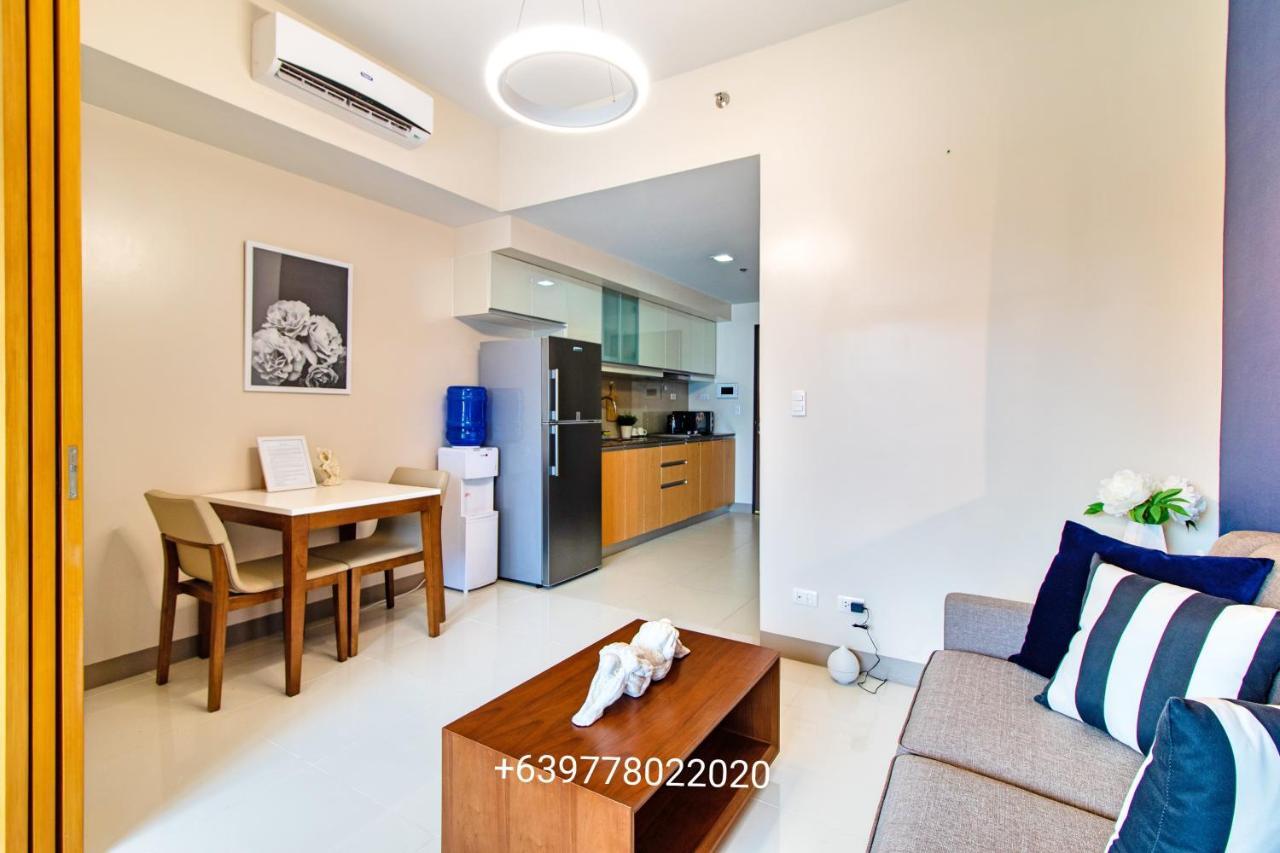 One Uptown Residence Bgc Pateros Eksteriør billede